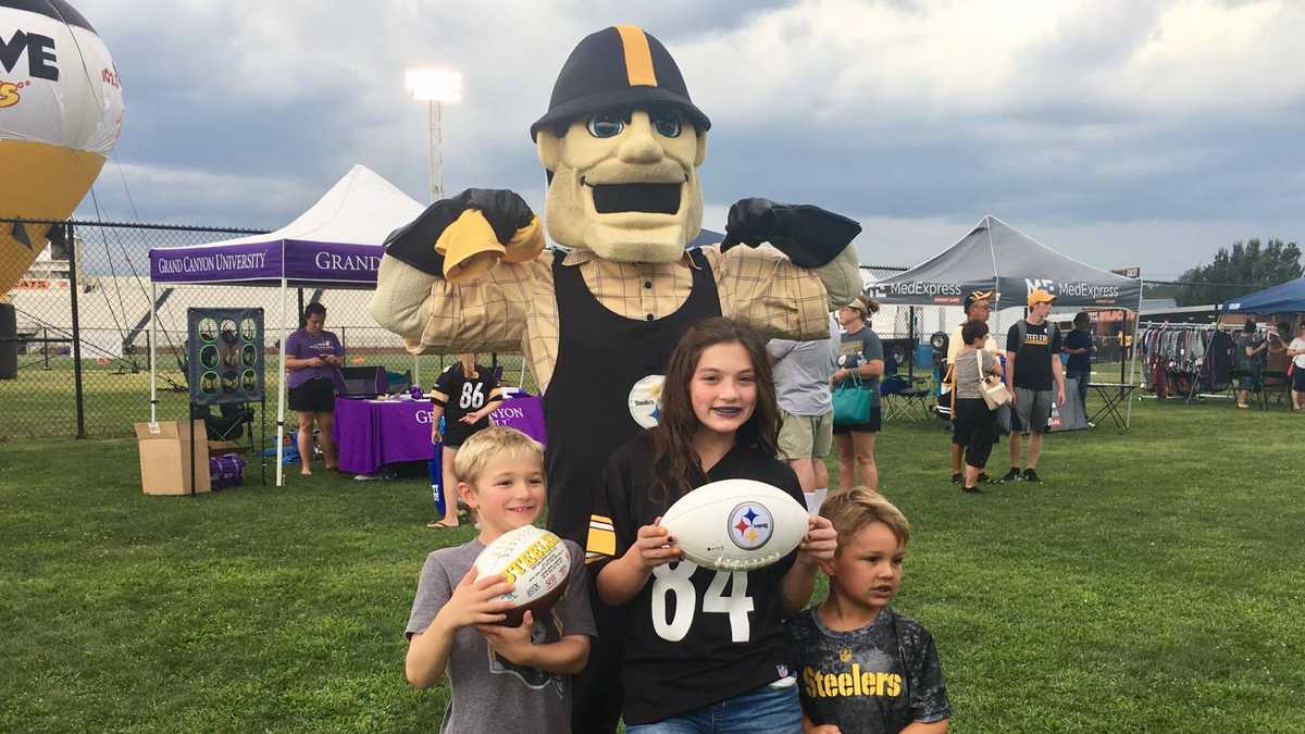 PHOTOS Fans enjoy Steelers Fest outside Latrobe Memorial Stadium