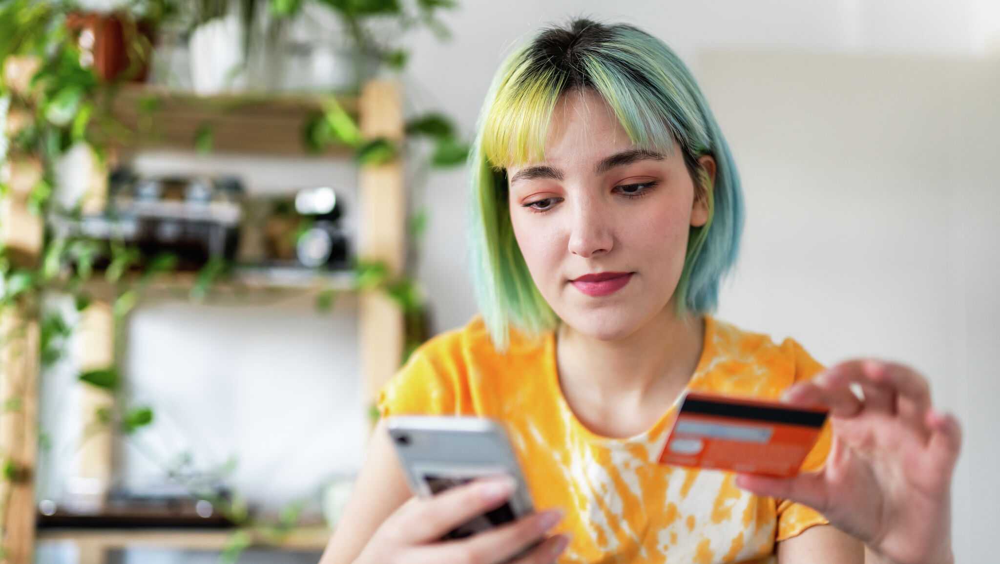 Paying off credit card debt is worth more than money in the bank right now - Vimarsana News