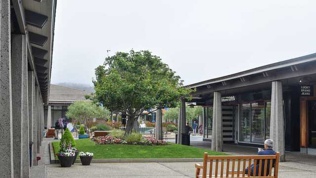 The California mall that some say should be a historic landmark - Vimarsana News