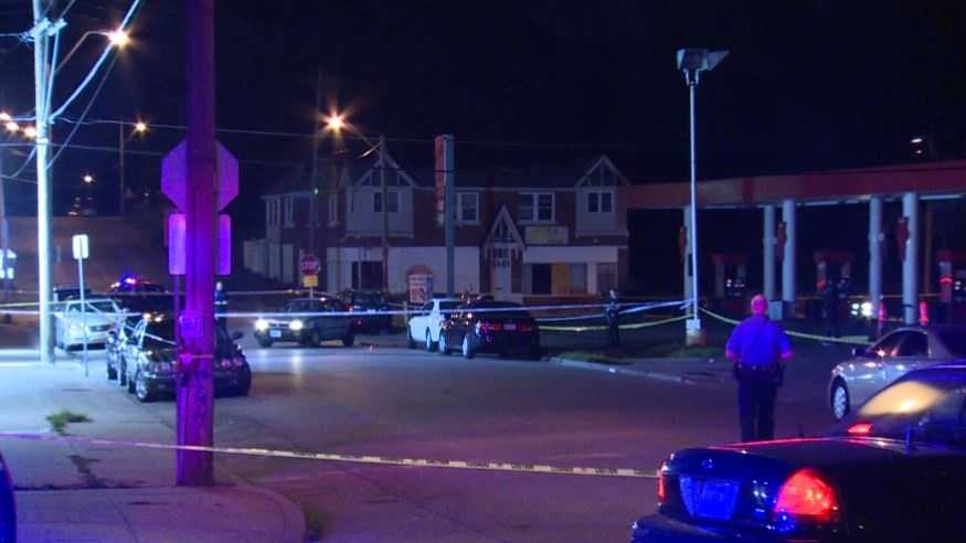 Security guards charged with killing man outside KC bar
