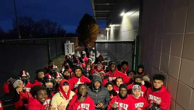 Aliquippa defeats Bishop McDevitt 34-27 to win PIAA Class 4A championship - Vimarsana News