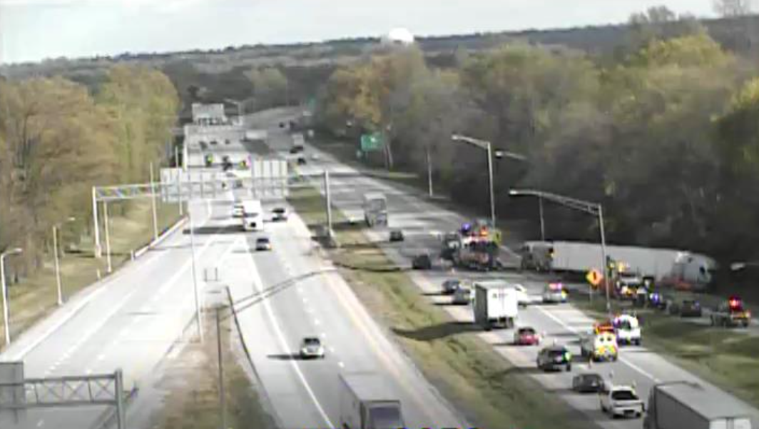 Semi driver ejected after veering off road dies at hospital, I-264 ...
