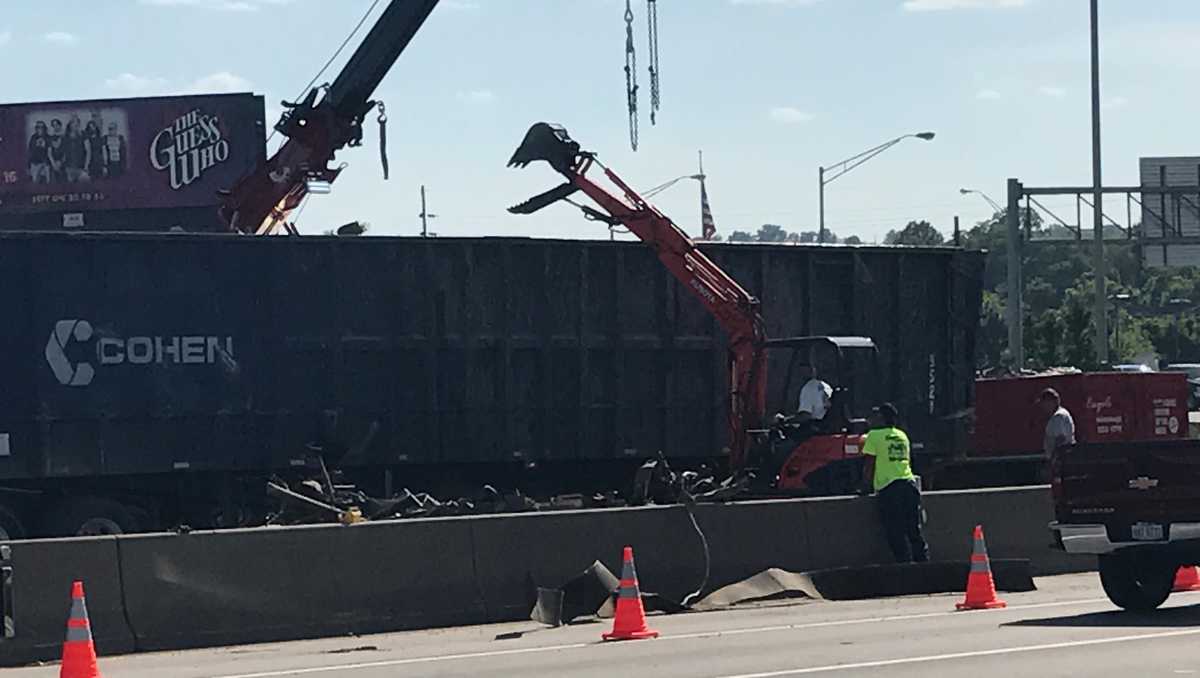 All lanes open on I-275 at US-50 after crash involving semi