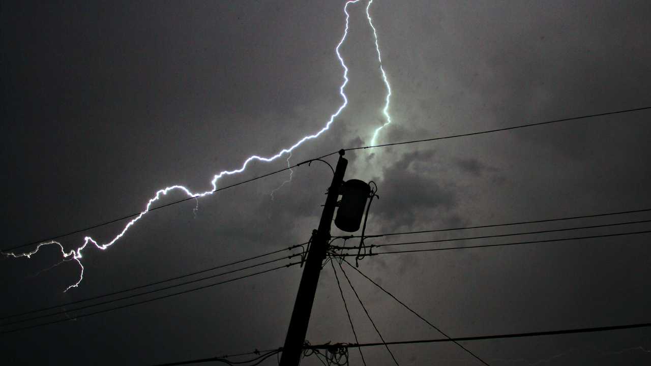 How people are preparing for power outages from summer storms