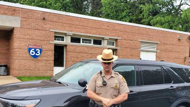 Trooper rescues tow truck driver after SUV falls on him - Vimarsana News
