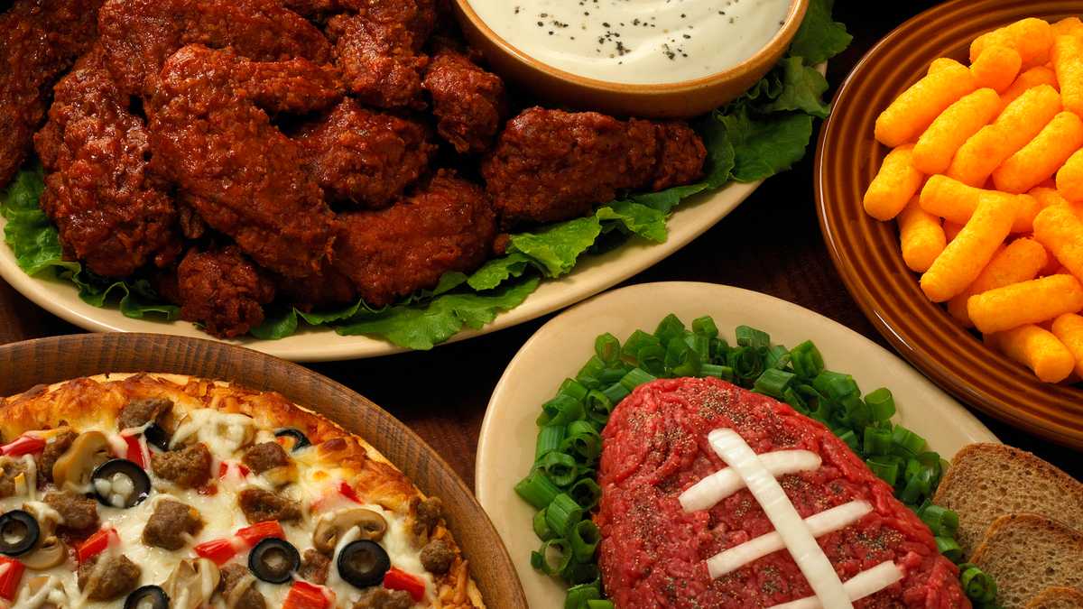 Score 20 FREE wings from Applebee's on Super Bowl Sunday when you