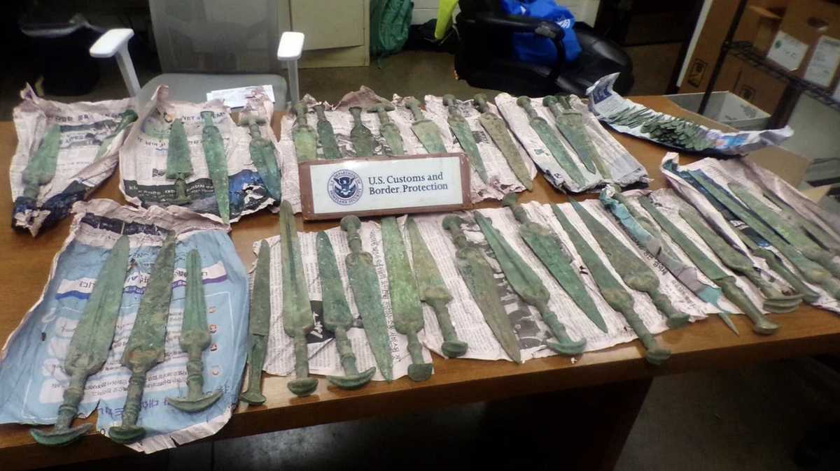 3 dozen swords, 50 arrowheads dating back 4,000 years seized on way to Florida