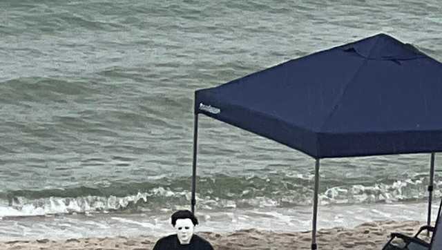 Man in Michael Myers costume spotted walking on Florida beach - Vimarsana News
