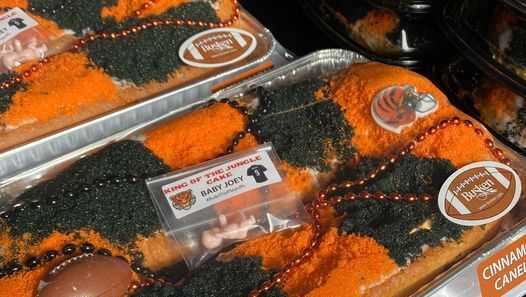 Cincinnati Bakeries Go Wild for Bengals Playoff with Themed Cakes, Cookies  and Candies, Food News, Cincinnati