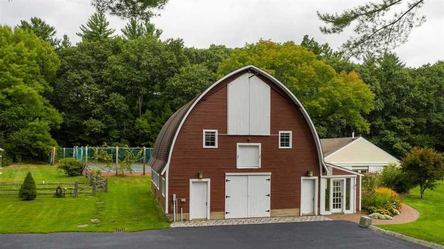 Mansion Monday Home On Market For 1 5 Million In New Hampton