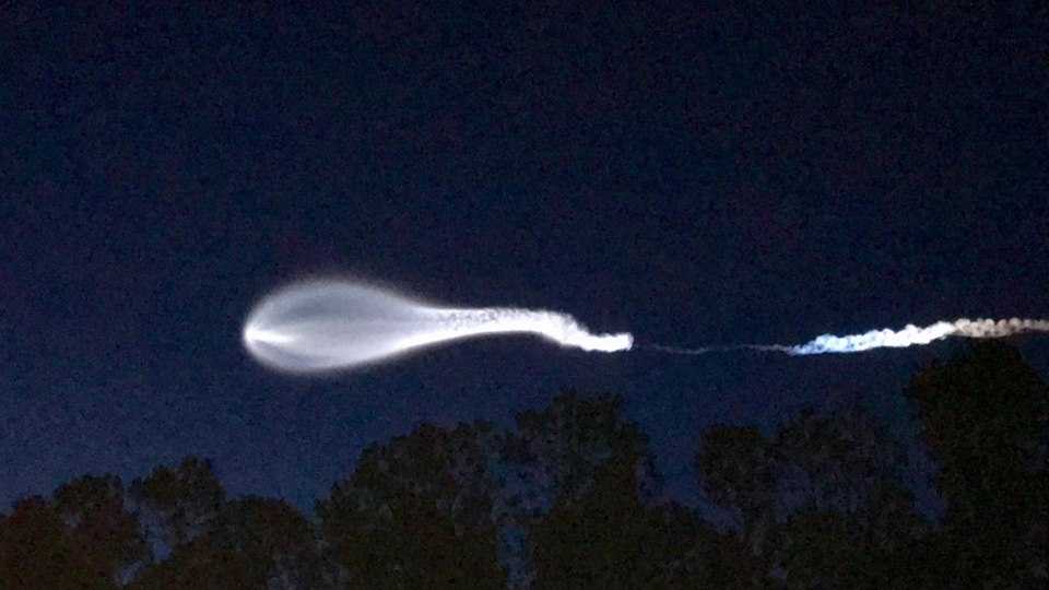 Photos: SpaceX lights up sky as exhaust interacts with sun