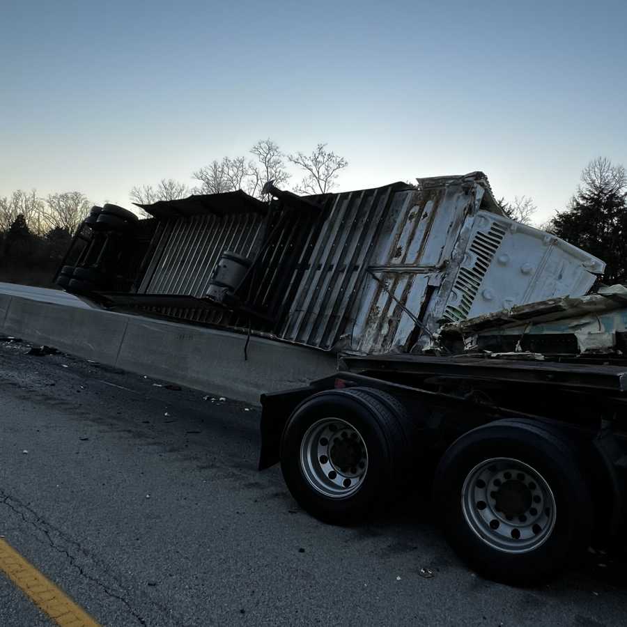 OSP: 1 dead, multiple injured after 8-vehicle crash on I-75 in Warren ...