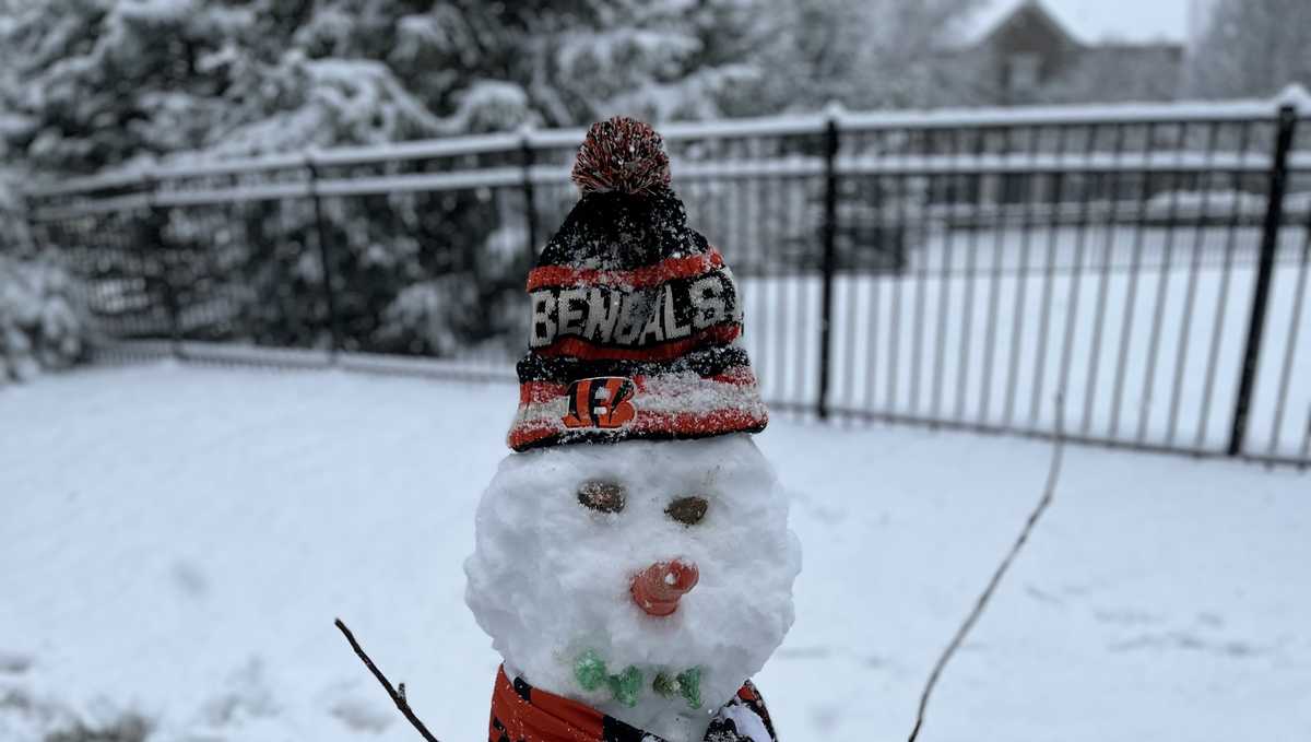 Snow Burrow: Bengals fans use Sunday's snow to show team spirit