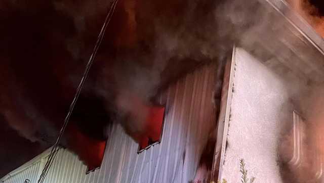 GALLERY: Ft. Pierce fire burns bright at commercial building - Vimarsana News
