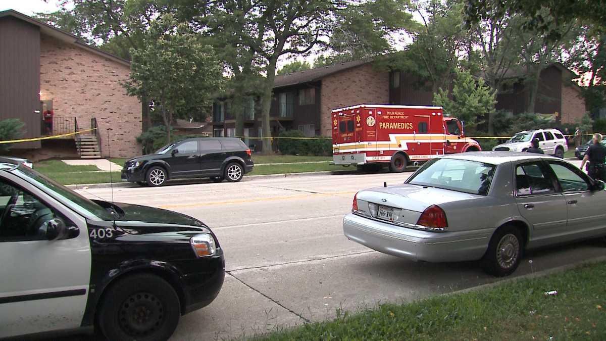 Man dead after shooting at south side apartment complex