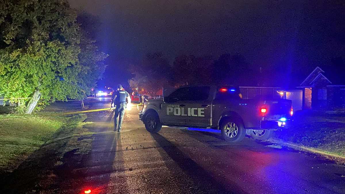 View of One person injured, suspect in custody after shooting in Arcadia