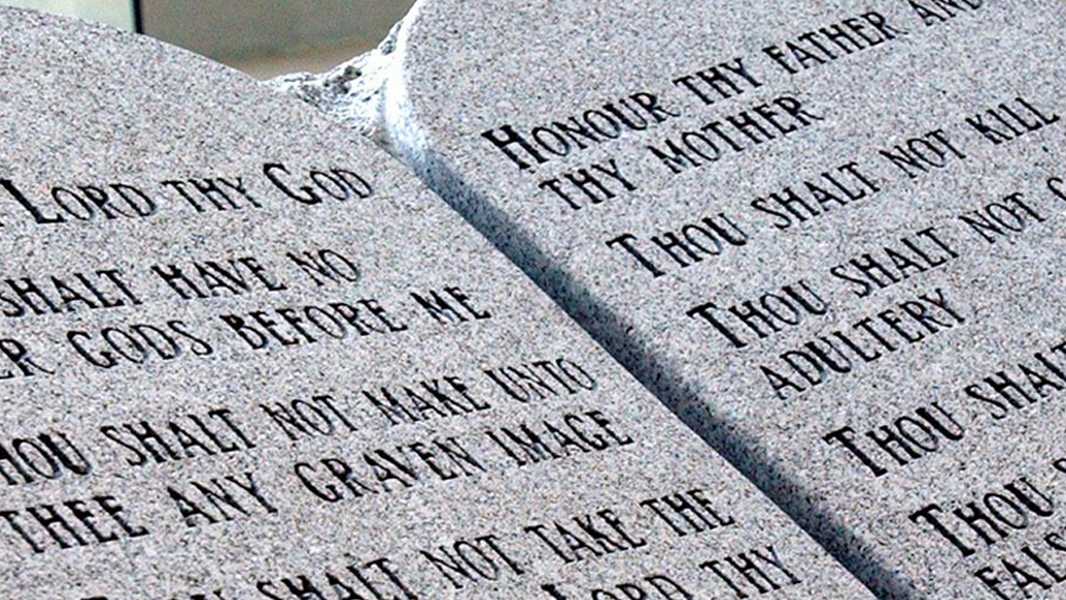 South Carolina bill to display Ten Commandments in classrooms advances