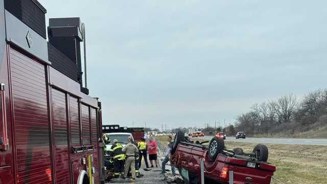 Southbound I-49 closed following crash near North Cass Parkway - Vimarsana News