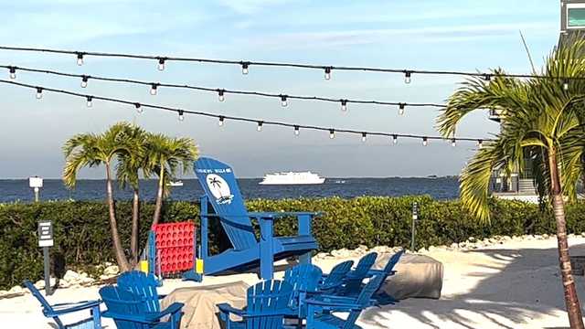 American Cruise Lines ship's tourists stop in Punta Gorda - Vimarsana News