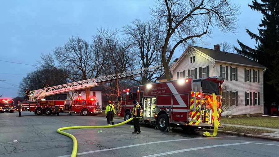 Seven departments respond to Cedarburg house fire