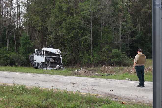 Truck driver hospitalized after I-75 rollover crash in Fort Myers
