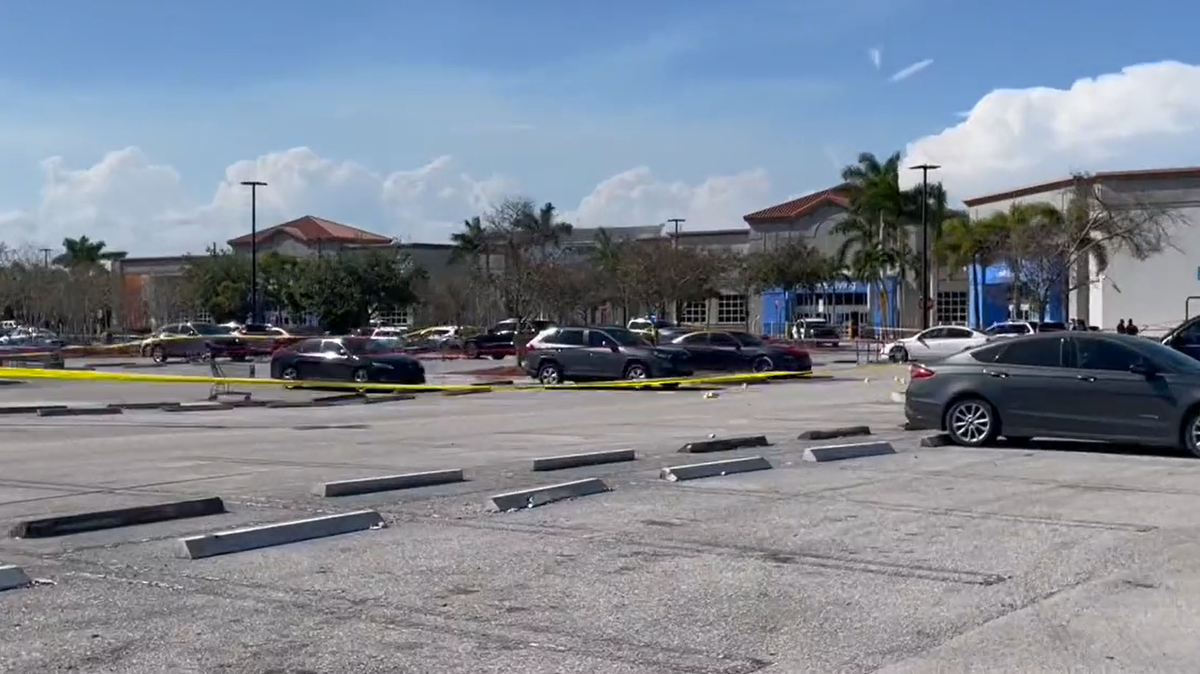 Body found in Walmart parking lot in West Palm Beach