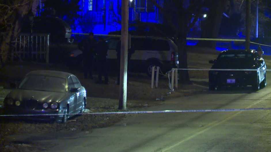 1 wounded in shooting Friday night near 45th, Indiana