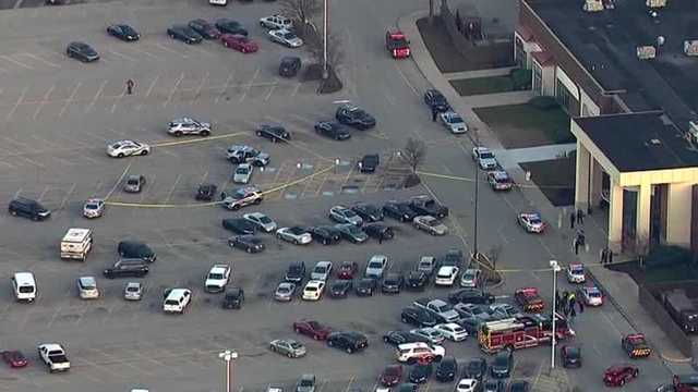 Jefferson Mall shooting: At least 1 person hurt - Vimarsana News