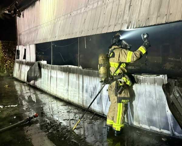Florida fire rescue puts out fire at airplane hangar