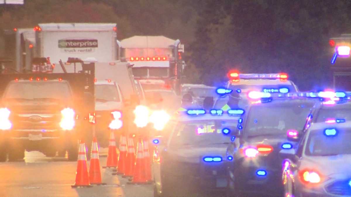 Mass. man struck, killed while walking on I495 in Plainville