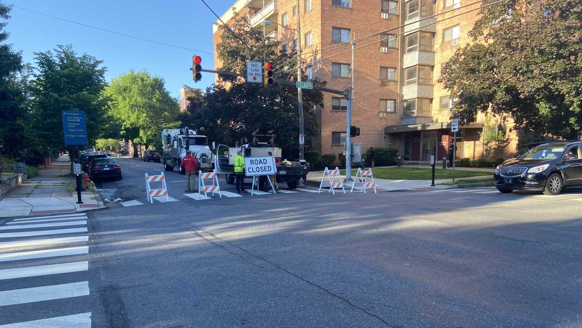 Water main break closes road in Lancaster County, Pa.