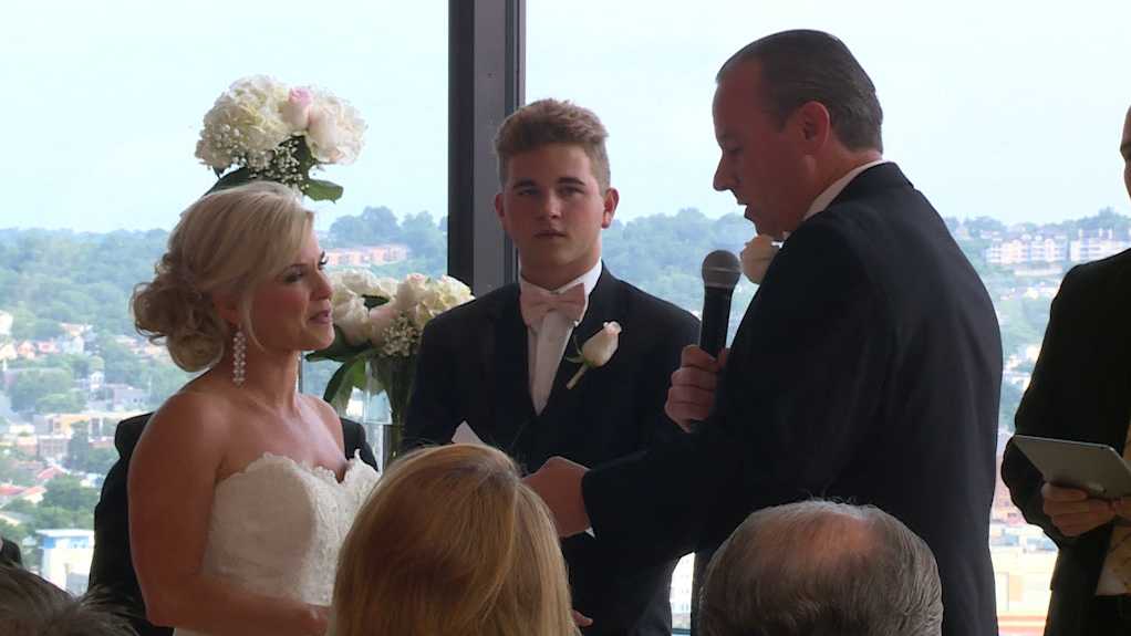 Photos Longtime WLWT anchors Mike Dardis, Sheree Paolello tie the knot