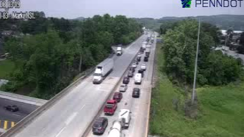 Traffic backed up after multi-vehicle crash on Interstate 83 in York ...