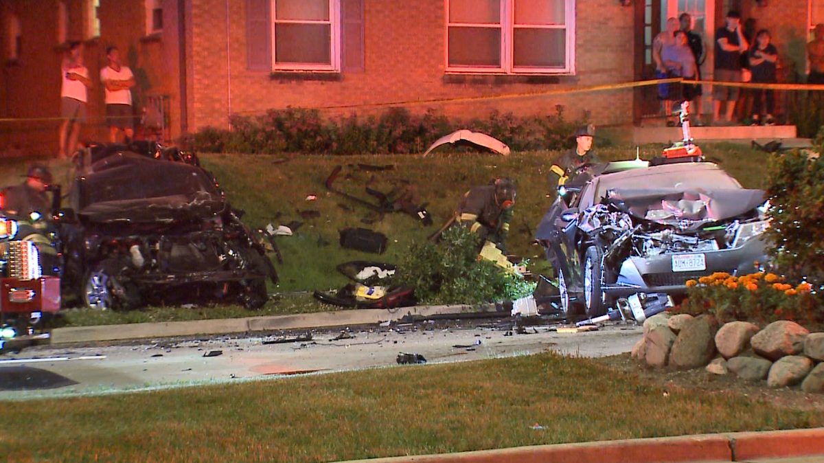 3 people killed in high-speed crash in Milwaukee