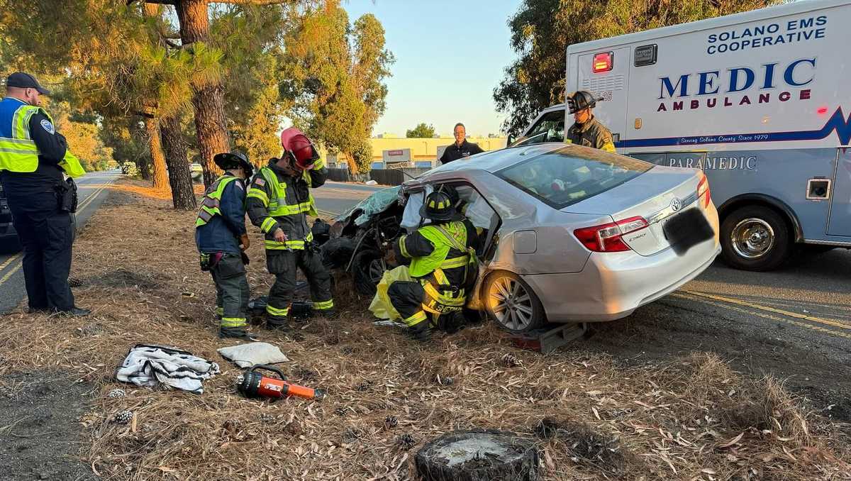 Car crash reported on Air Base Parkway in Fairfield