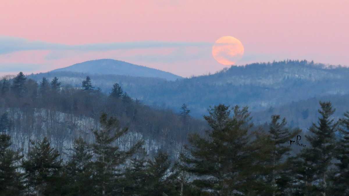 9 Amazing Photos Of Super Snow Moon Captured By Viewers