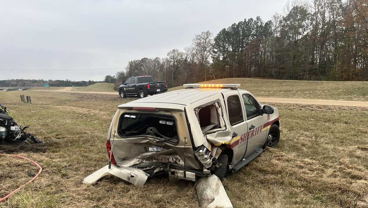 Grenada County Sheriff’s Office urges drivers to use caution after deputy injured in crash