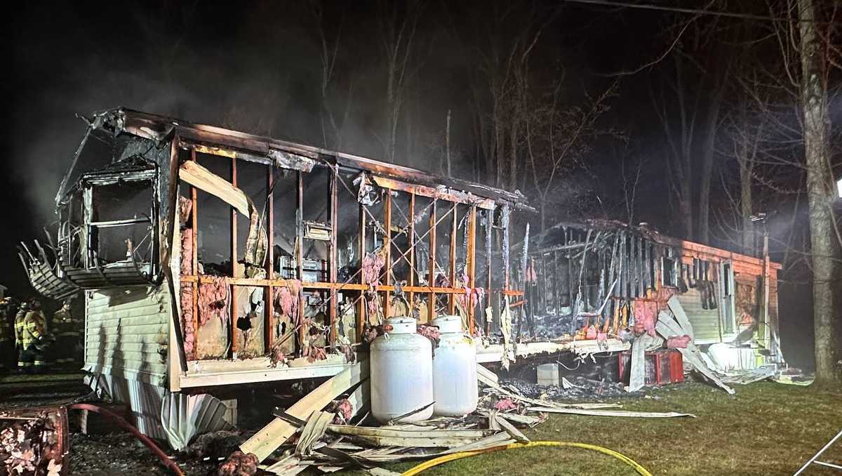 Fire guts mobile home in Lancaster County