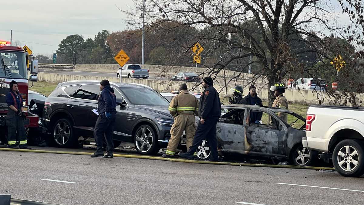 Multi Vehicle Fiery Crash Ties Up Traffic On Interstate