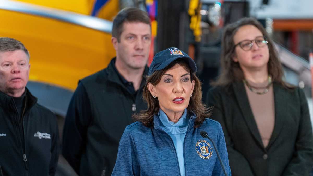 New York governor declares state of emergency ahead of winter storm