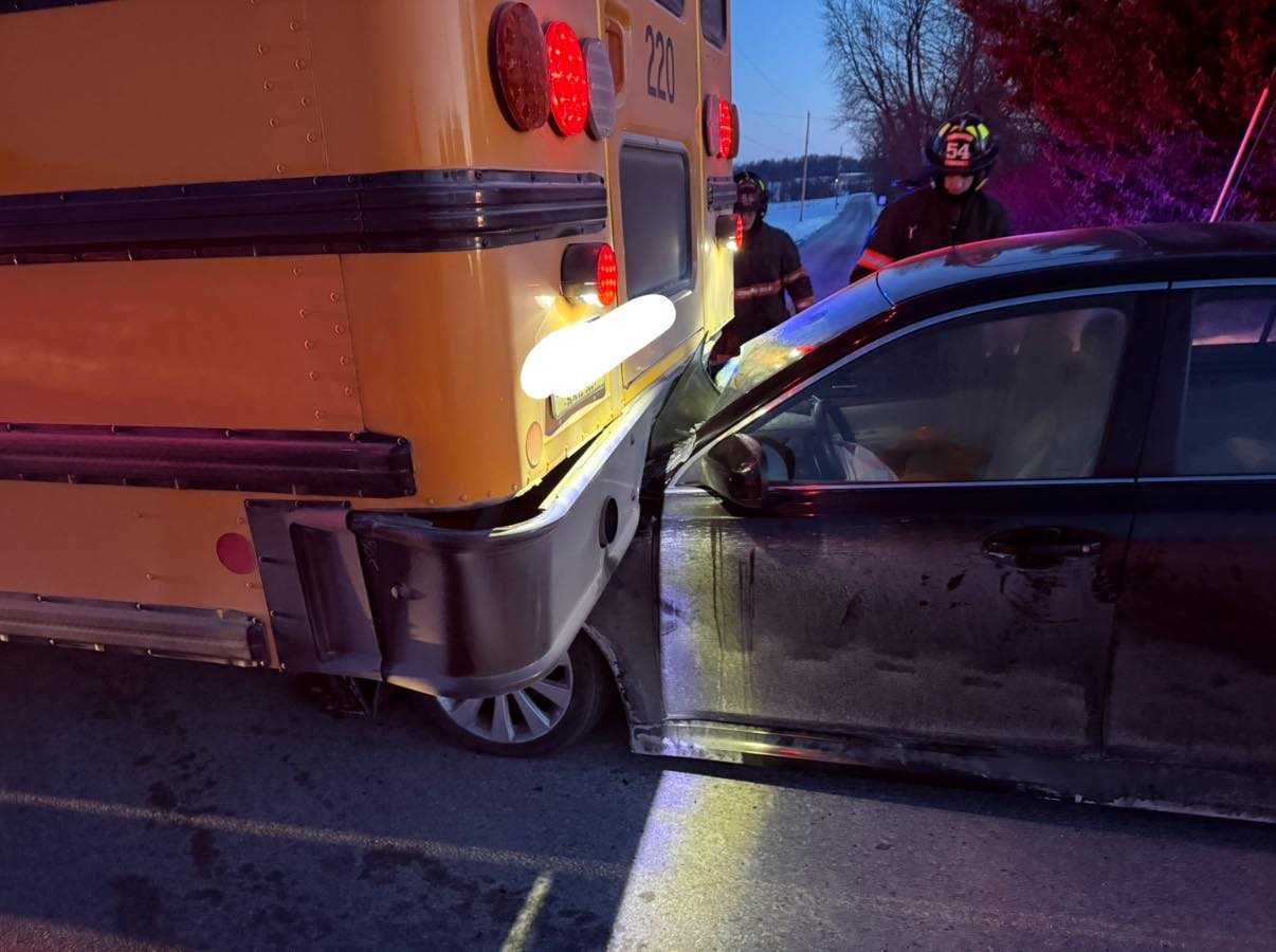 York County, Pa. bus driver taken to hospital after vehicle crashes ...