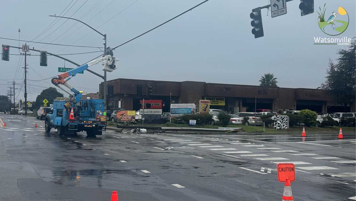 Downed power pole cuts power to 935 near Watsonville Airport, closes ...
