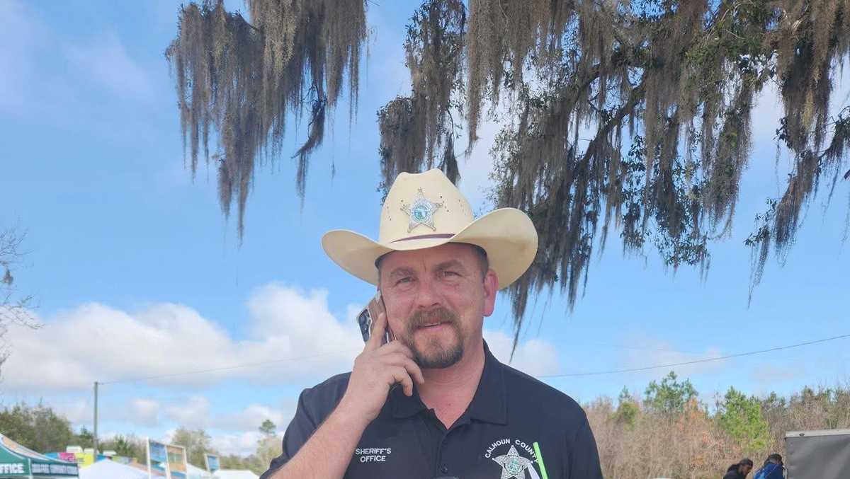 Florida deputy dies after assisting with wildfire evacuations