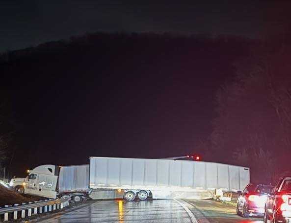 Two tractor-trailers collide on I-81 in Lebanon County, Pa.