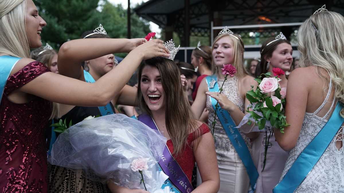 2019 Iowa State Fair queen crowned at Anne and Bill Riley Stage