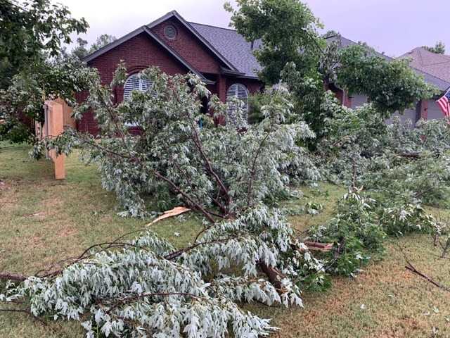 Gallery: Severe Storms Hit Central Oklahoma, Leave Behind Heavy Damage