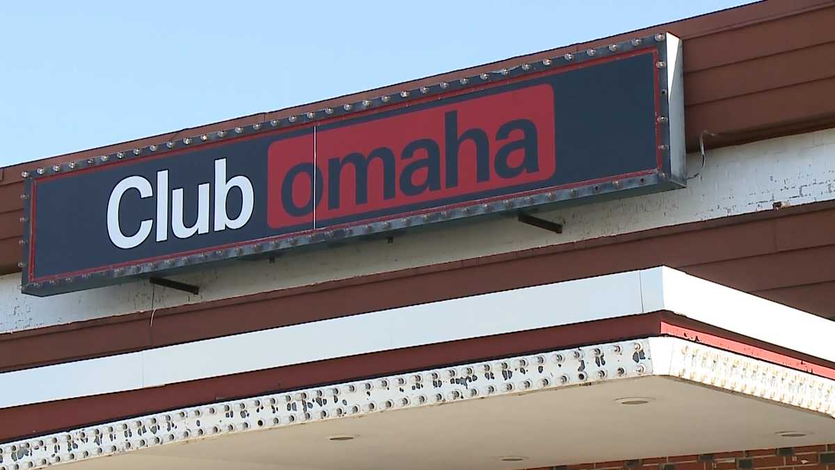 Owner of Omaha strip club gets liquor license after compromise