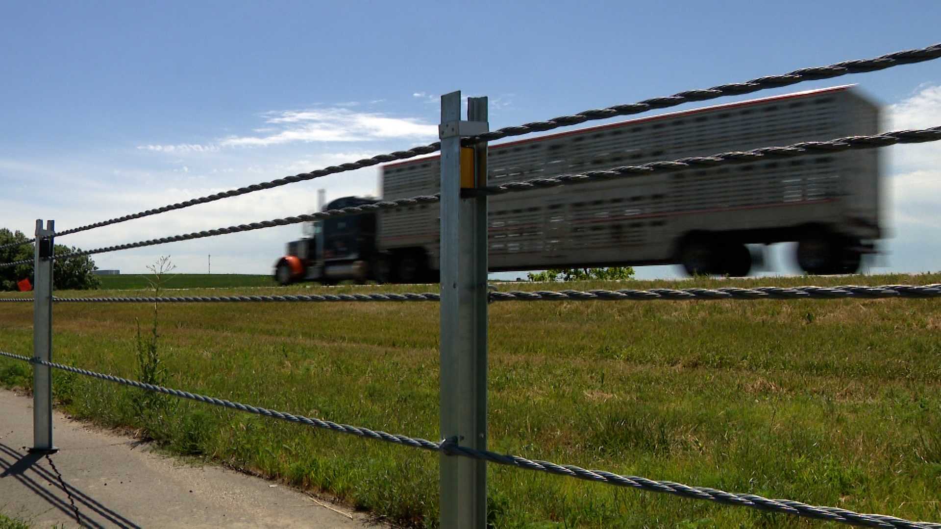 Cable barriers almost installed on I-80 west of Lincoln - Vimarsana News