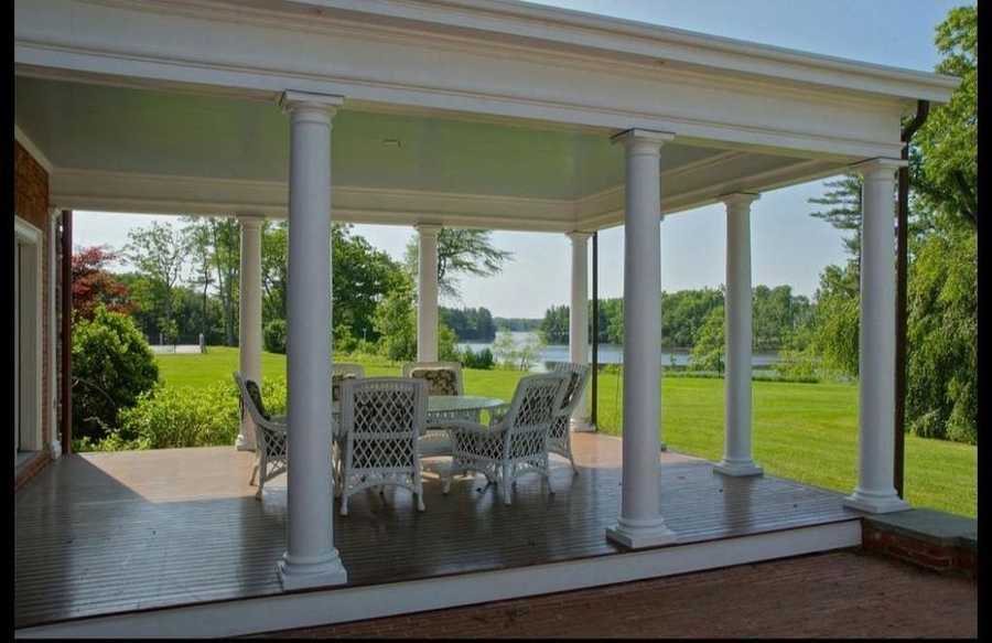 Mansion Monday: Home has brick exterior, columned porches, walking ...