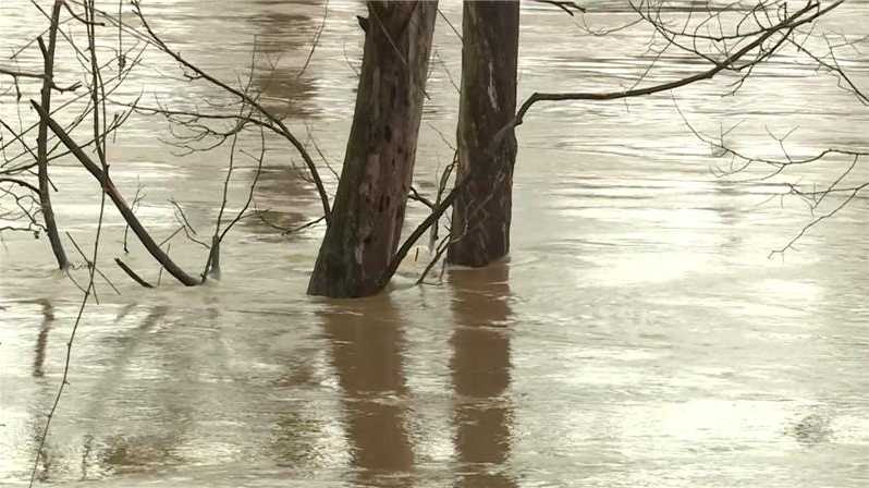 Northern Kentucky health agency advising for, offering tetanus vaccinations for flood recovery first responders Northern Kentucky health agency advising for, offering tetanus vaccinations for flood recovery first responders